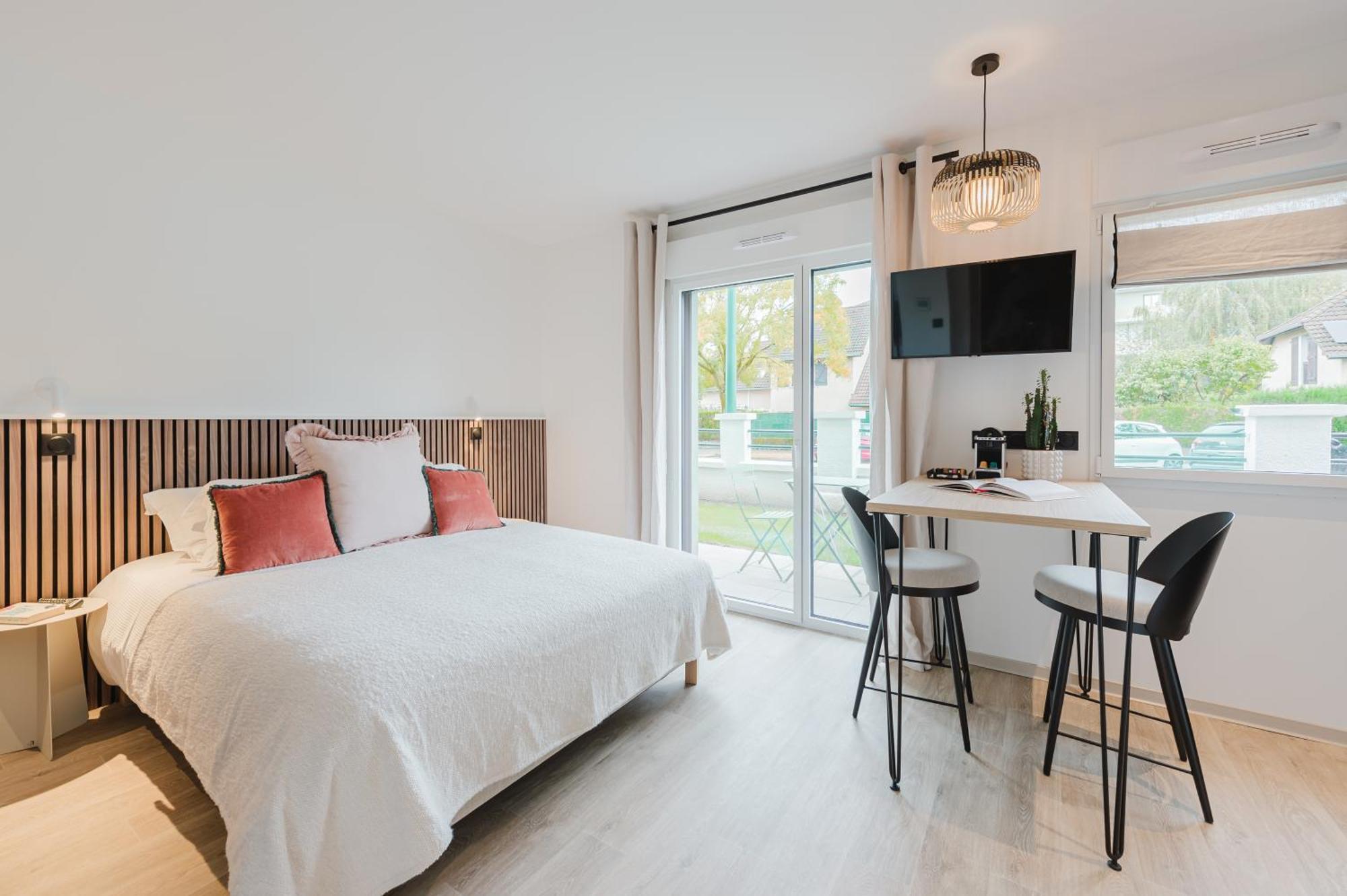 Appart Hotel Neostelia Annecy Exteriör bild