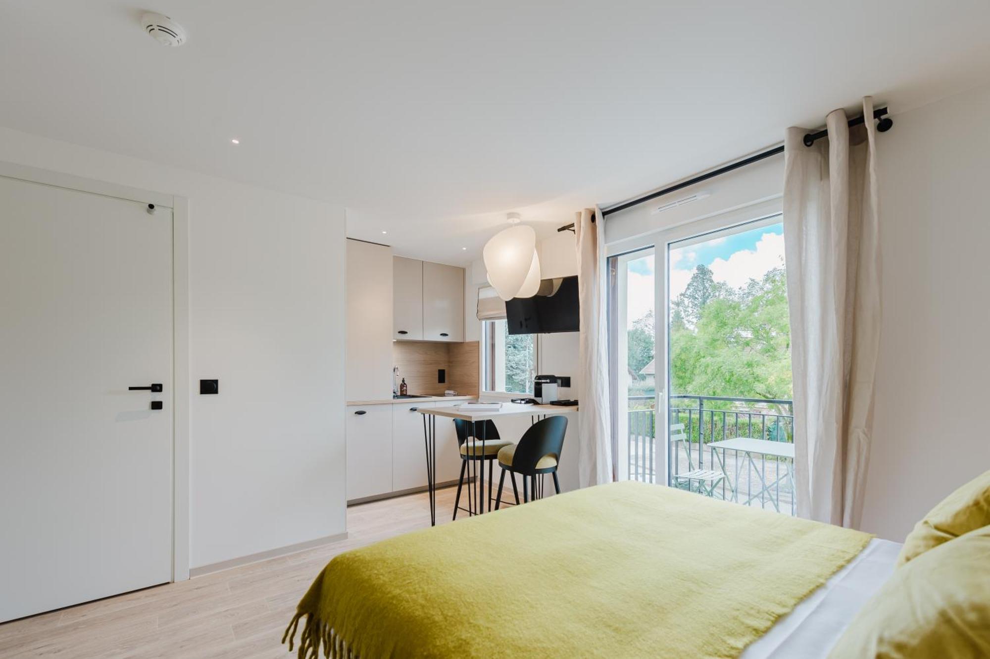 Appart Hotel Neostelia Annecy Exteriör bild